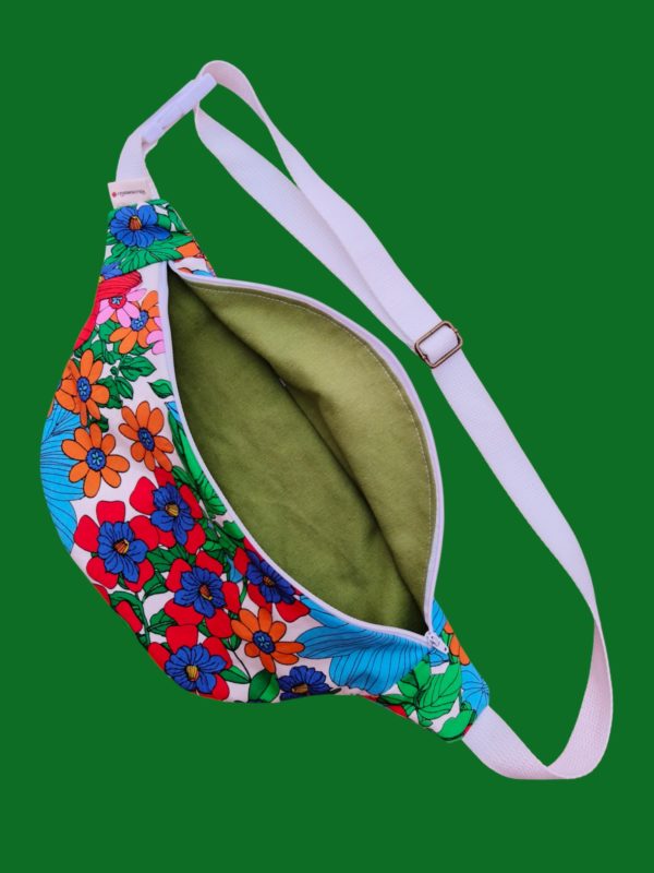 Riñonera mediana floral - Image 3