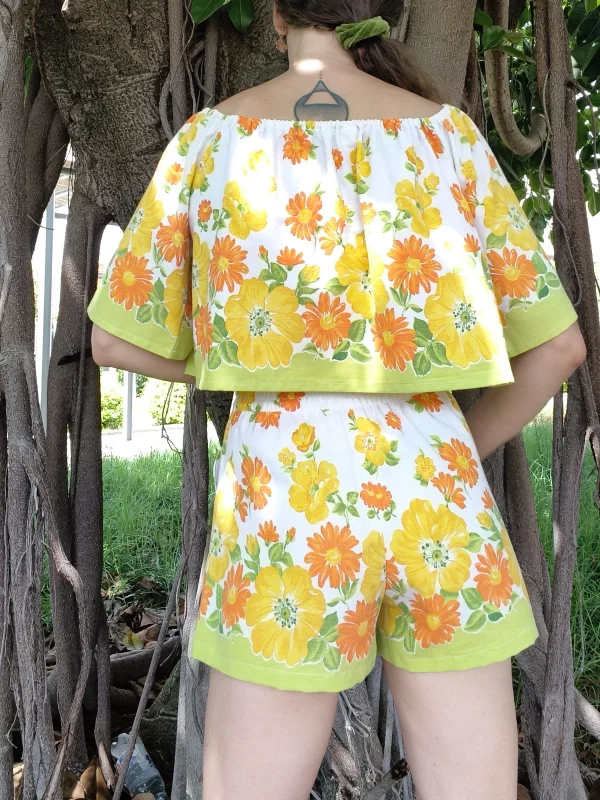 Top flores naranja y amarillo (M/L) - Image 3