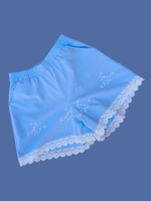Pantalón corto encaje